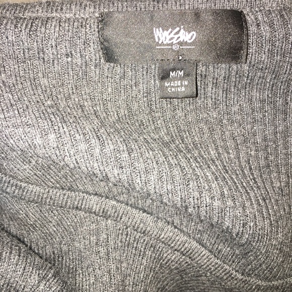 Figure flattering grey rib knit dress, M - Picture 4 of 5